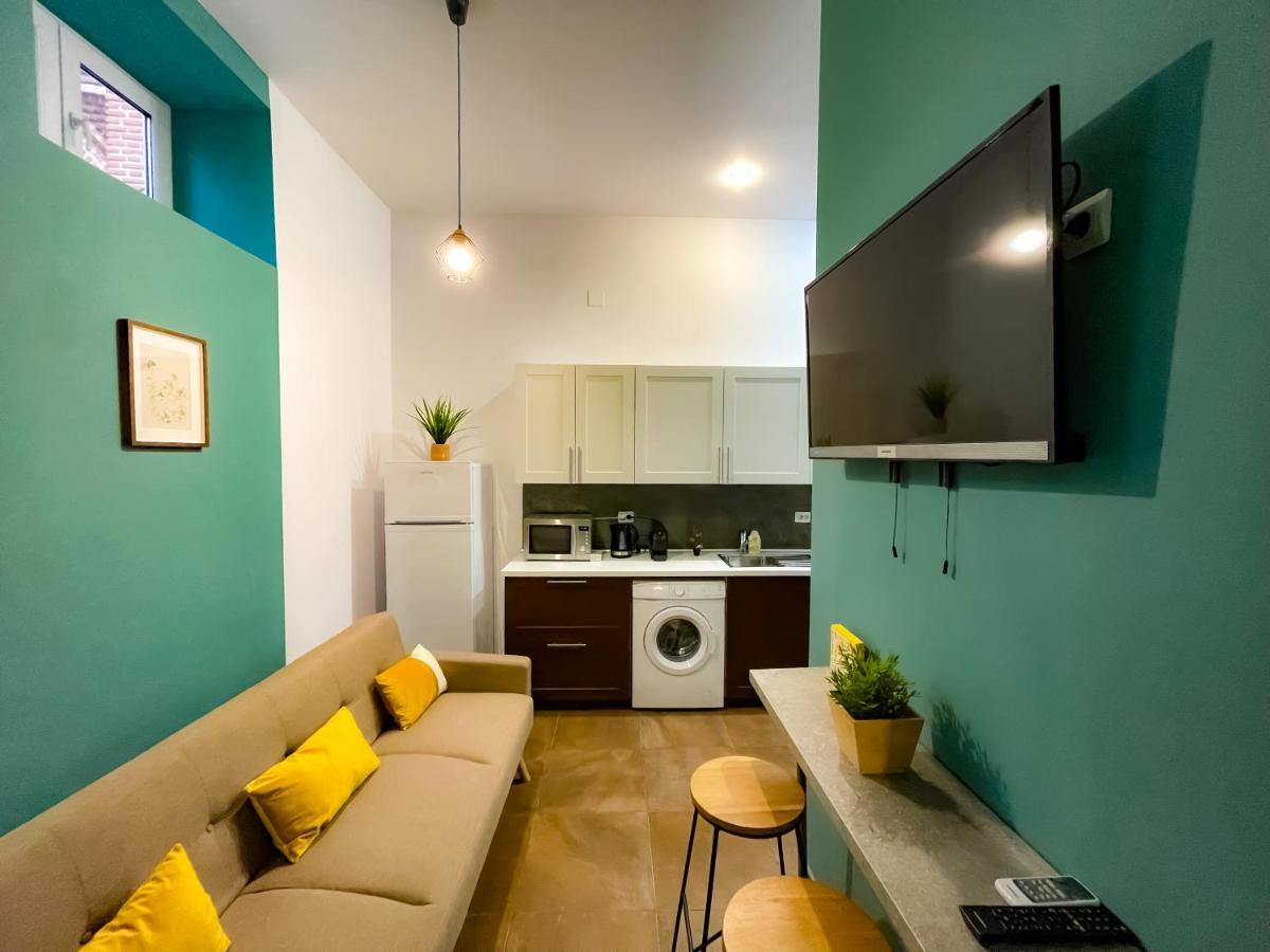 Apartmán Cool Flat In The Heart Of Bucharest'S Fun And History Exteriér fotografie