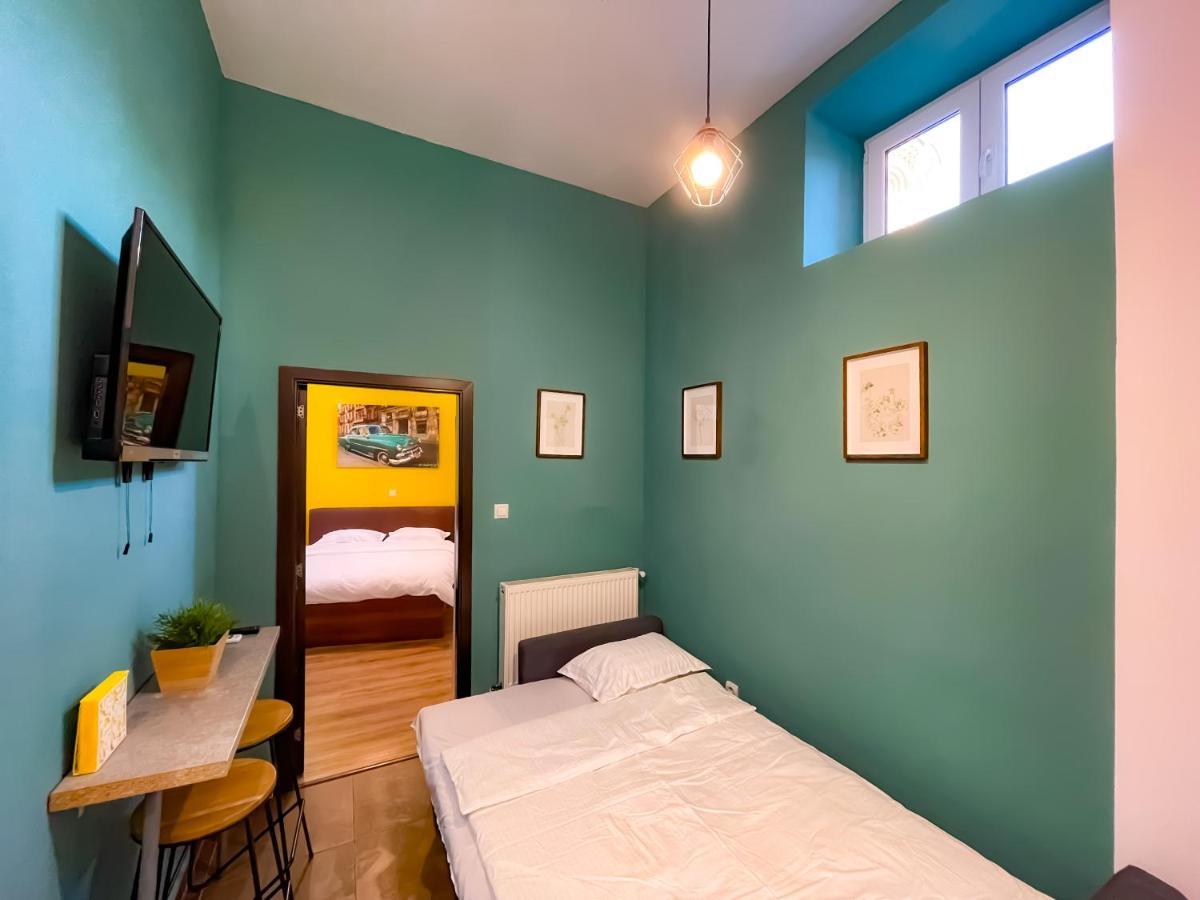 Apartmán Cool Flat In The Heart Of Bucharest'S Fun And History Exteriér fotografie