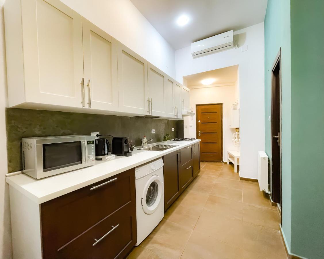 Apartmán Cool Flat In The Heart Of Bucharest'S Fun And History Exteriér fotografie