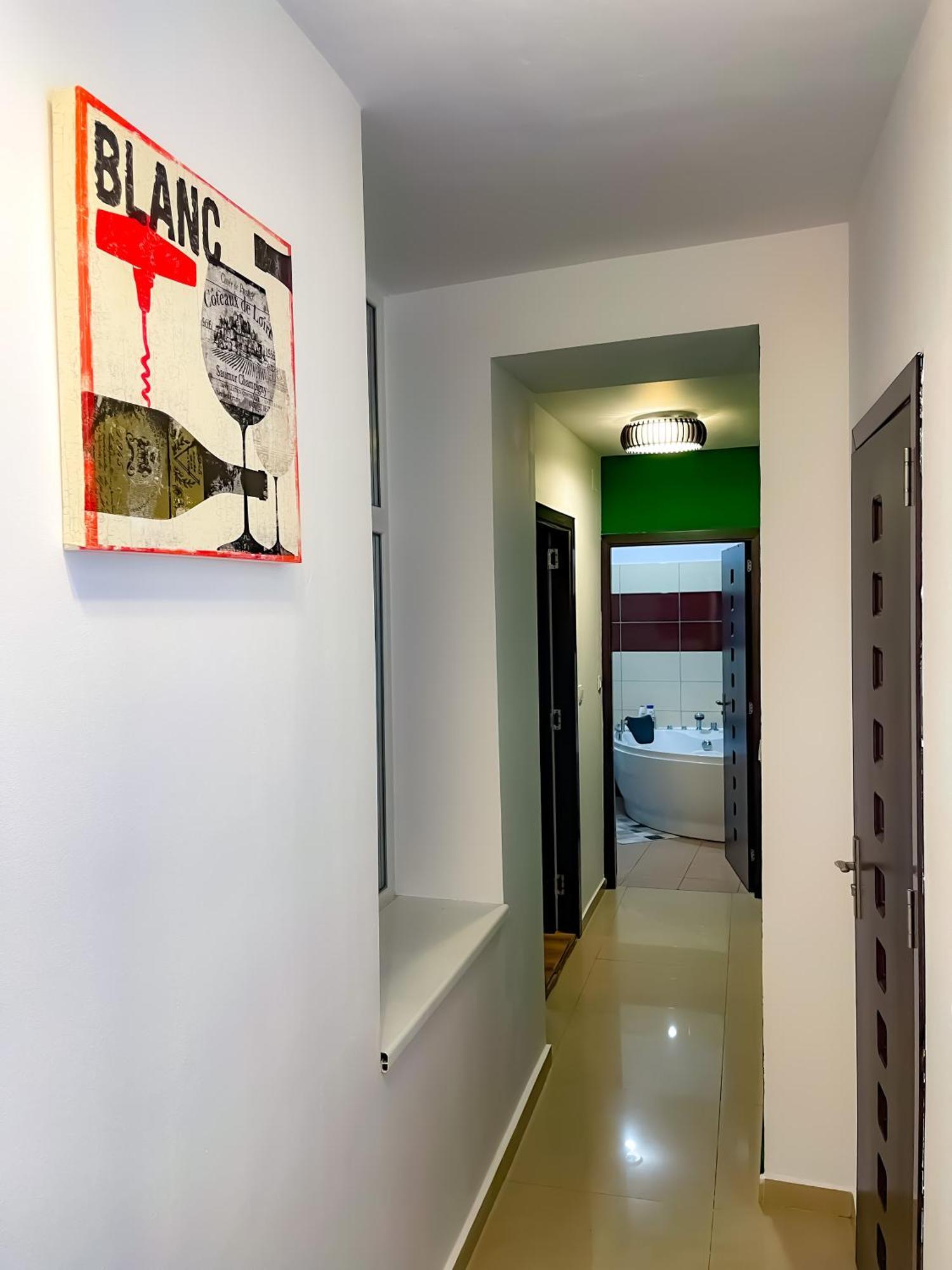 Apartmán Cool Flat In The Heart Of Bucharest'S Fun And History Exteriér fotografie